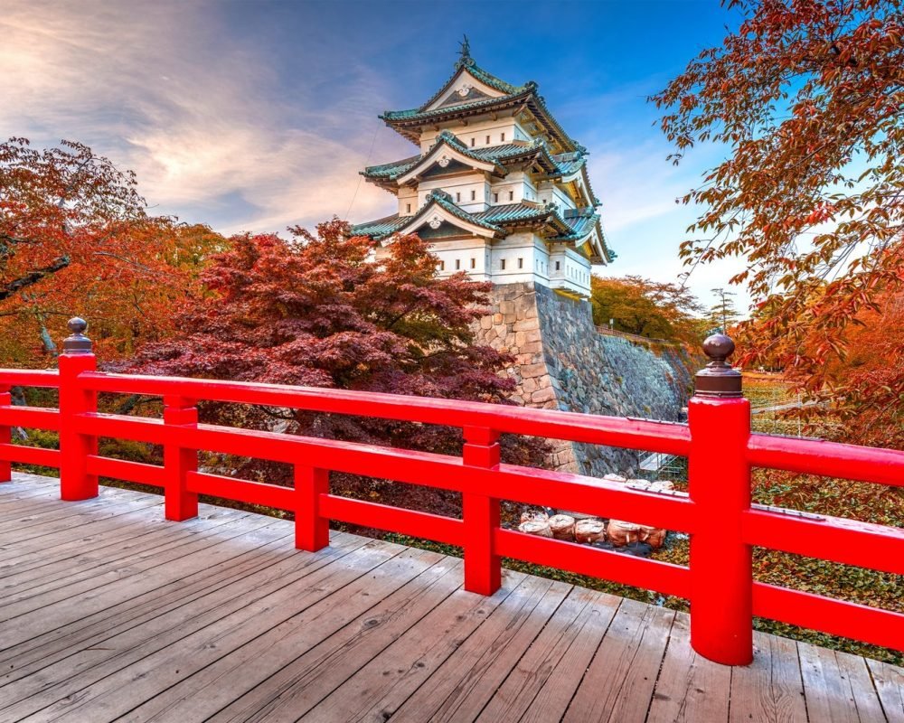 hirosaski-castle-japan.jpg